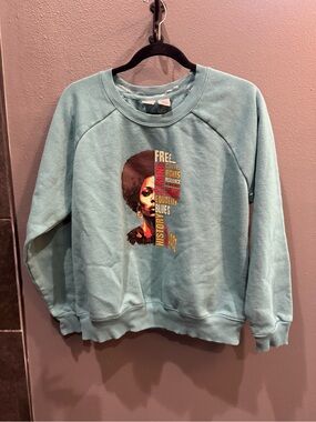 Indent Teal Graphic Crew Neck Sweatshirt